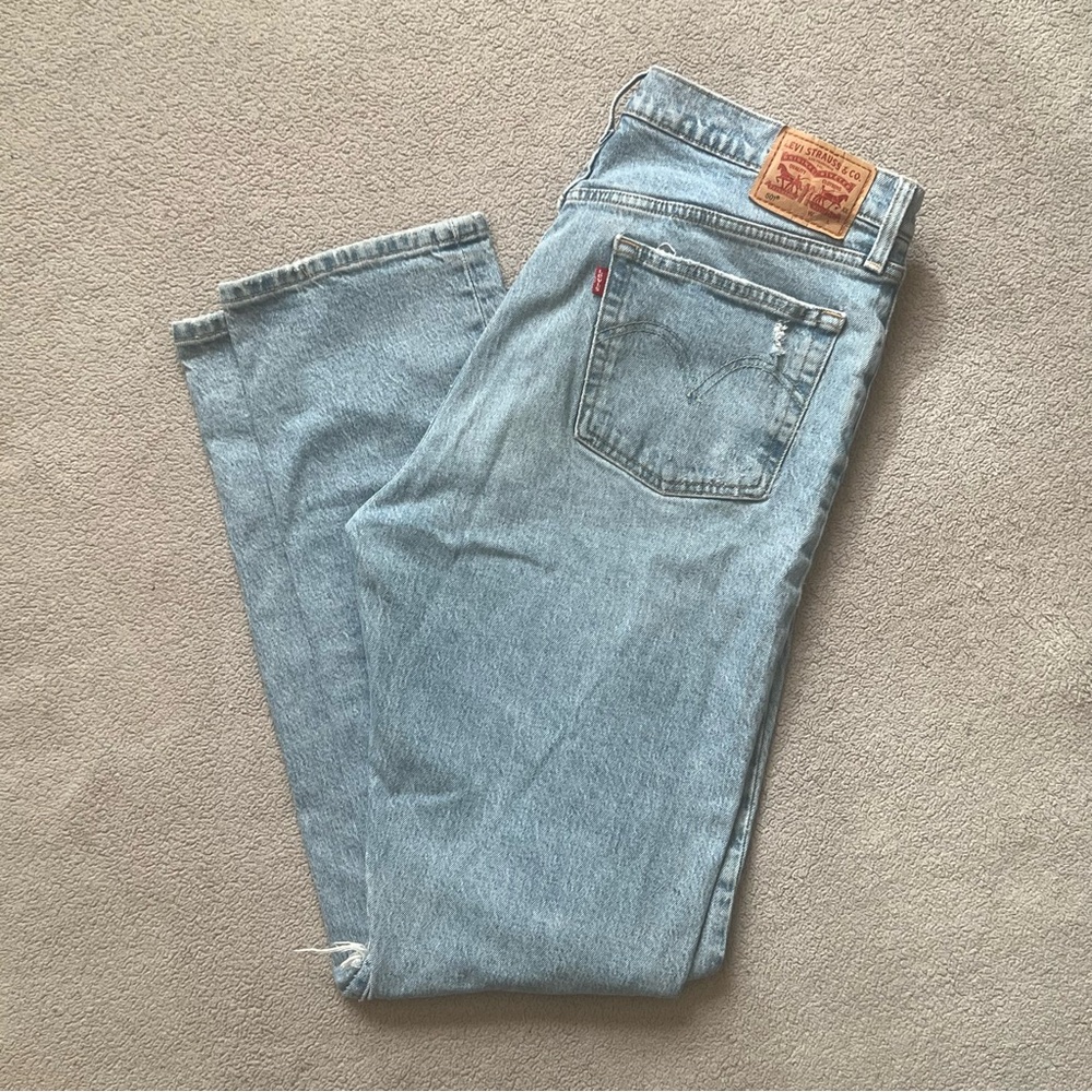 Levi 501 Distressed Light Wash Jeans